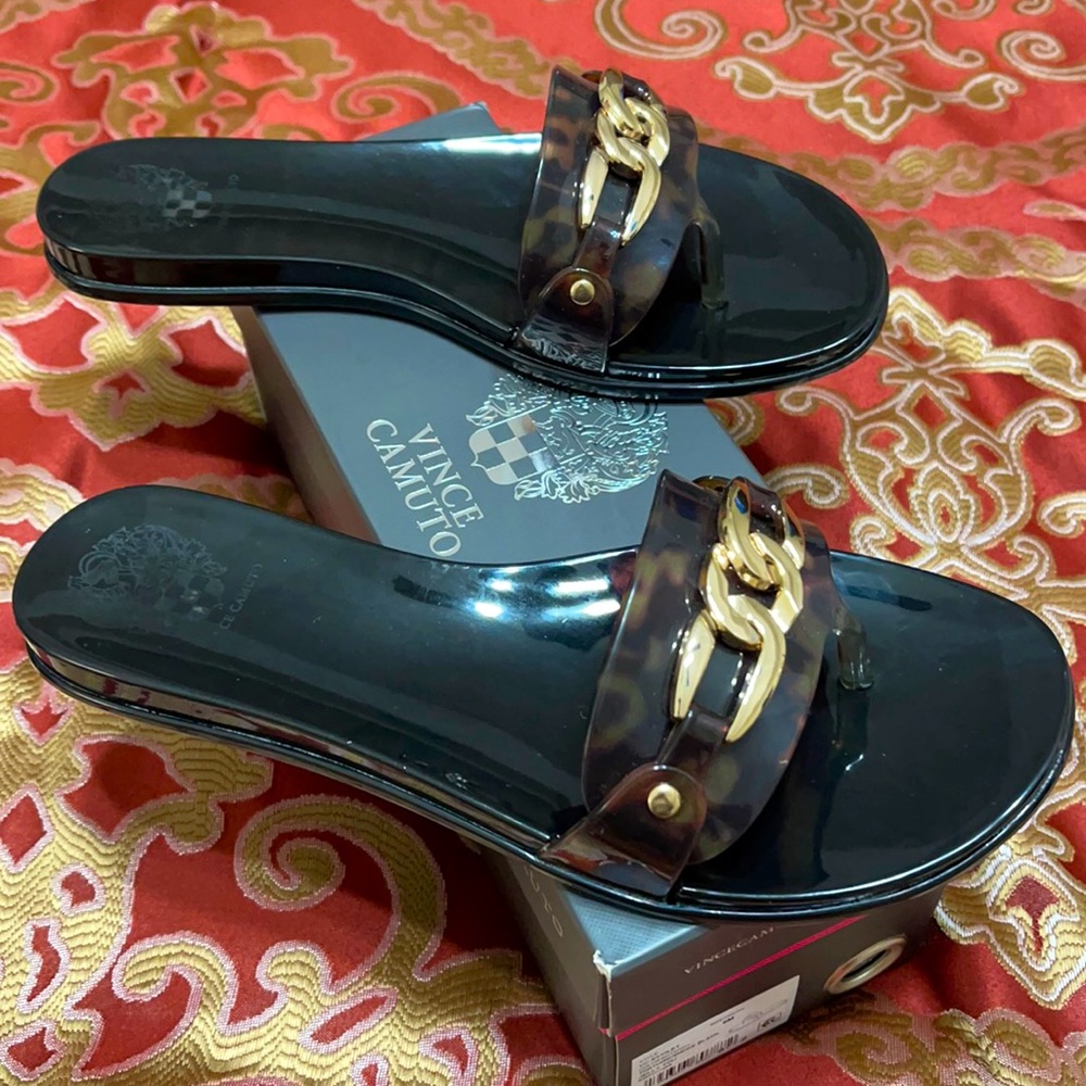 Vince Camuto Tortoise/Smoke Black Jelly Sandal